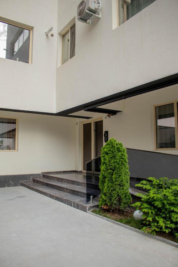 Yzza Apartament Нэводари Экстерьер фото