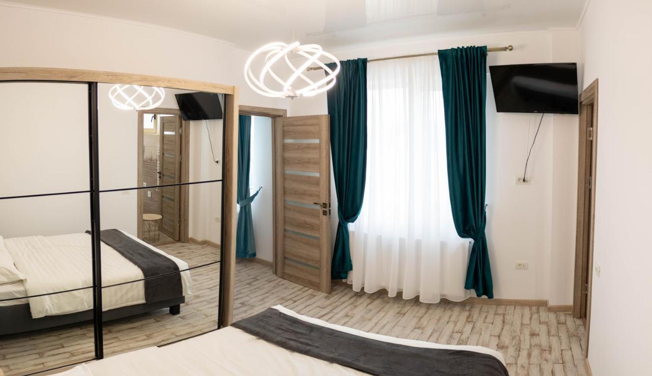Yzza Apartament Нэводари Экстерьер фото